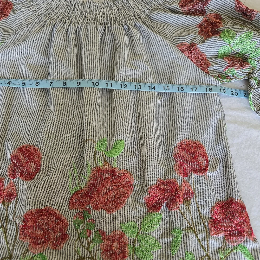Vintage Floral Embroidered Women's Top - Picture 5 of 7